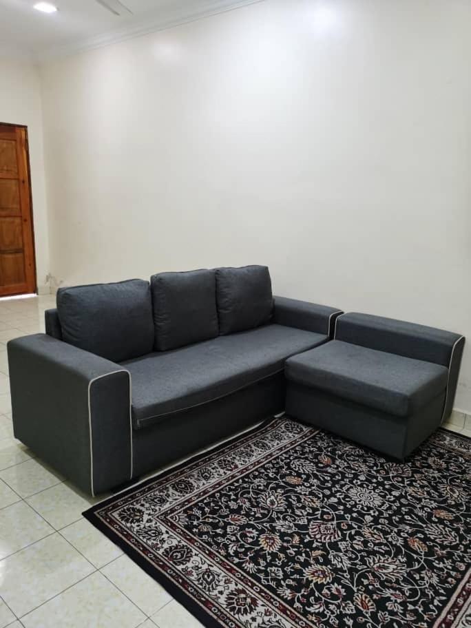 Homestay Che Wan Куантан Екстер'єр фото